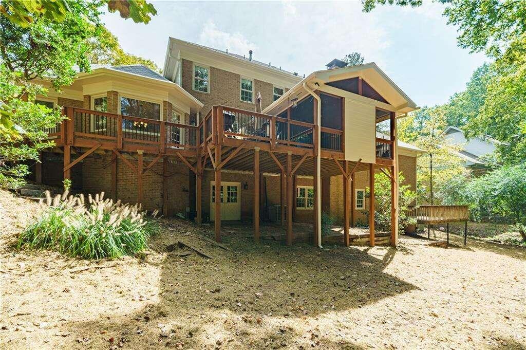 8090 Habersham Waters Road, Sandy Springs, Georgia 30350, 4 Bedrooms Bedrooms, ,3 BathroomsBathrooms,Residential,Sold,8090 Habersham Waters Road,7315352