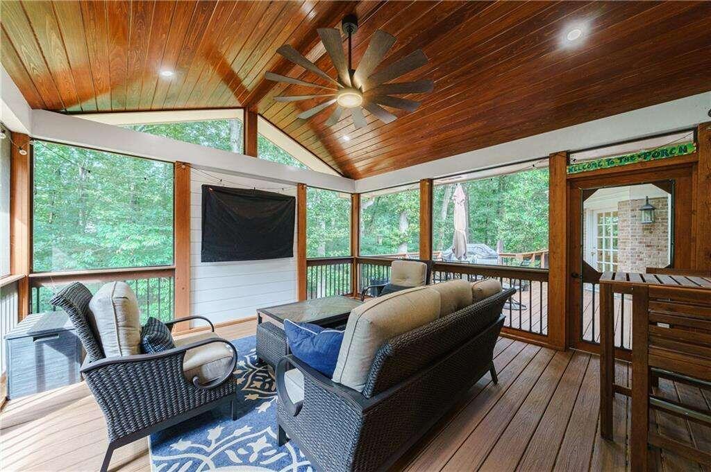 8090 Habersham Waters Road, Sandy Springs, Georgia 30350, 4 Bedrooms Bedrooms, ,3 BathroomsBathrooms,Residential,Sold,8090 Habersham Waters Road,7315352