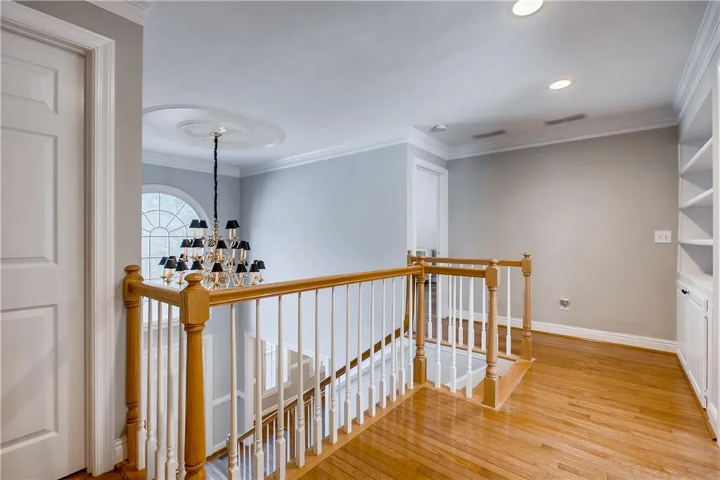 530 Fountain Oaks Way, Sandy Springs, Georgia 30342, 4 Bedrooms Bedrooms, ,3 BathroomsBathrooms,Residential,Sold,530 Fountain Oaks Way,6554174