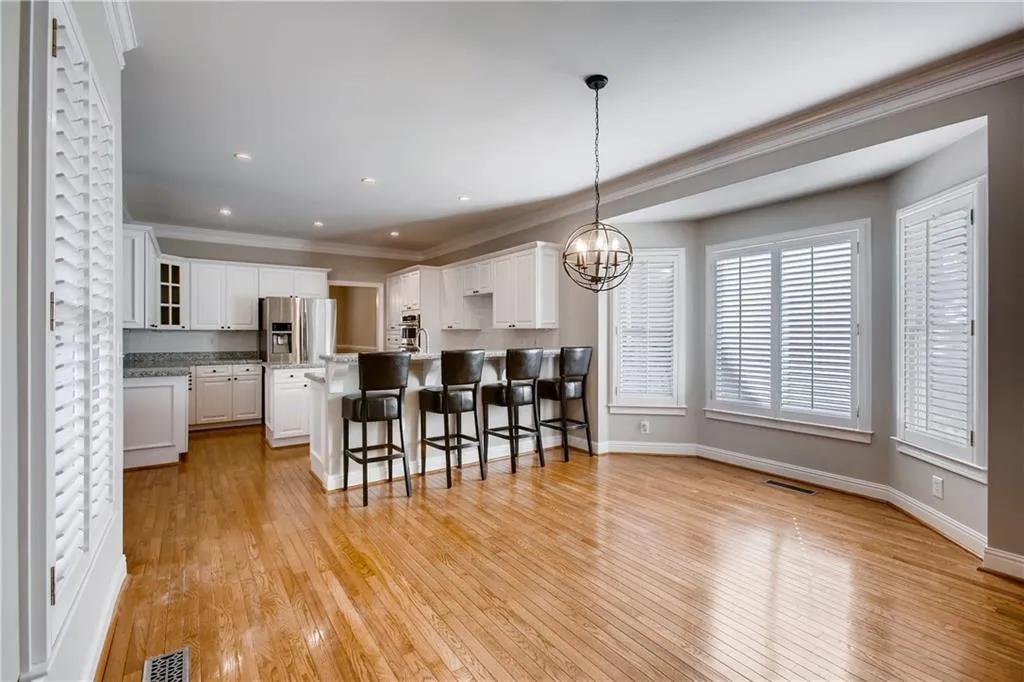 530 Fountain Oaks Way, Sandy Springs, Georgia 30342, 4 Bedrooms Bedrooms, ,3 BathroomsBathrooms,Residential,Sold,530 Fountain Oaks Way,6554174