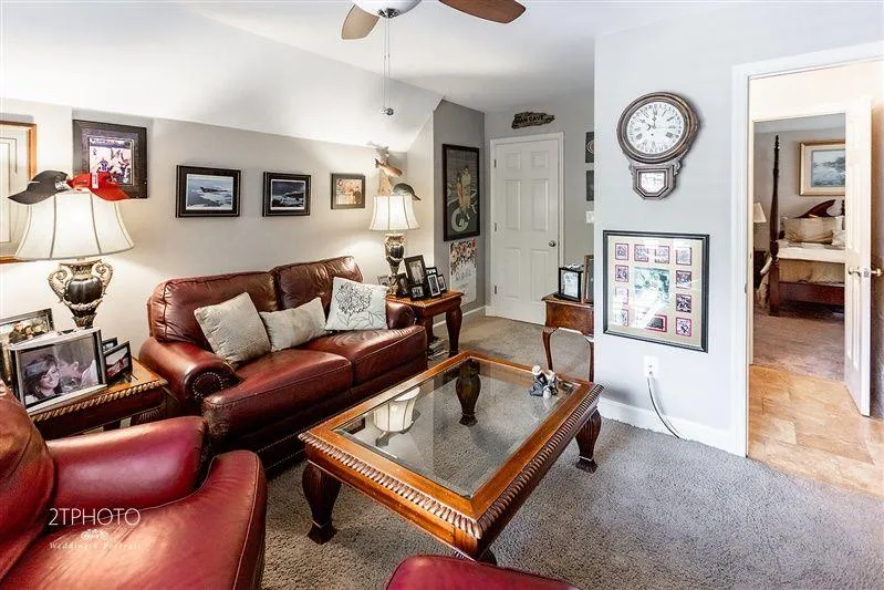 205 Ledgemont Court, Atlanta, Georgia 30342, 4 Bedrooms Bedrooms, ,3 BathroomsBathrooms,Residential,Sold,205 Ledgemont Court,7225369
