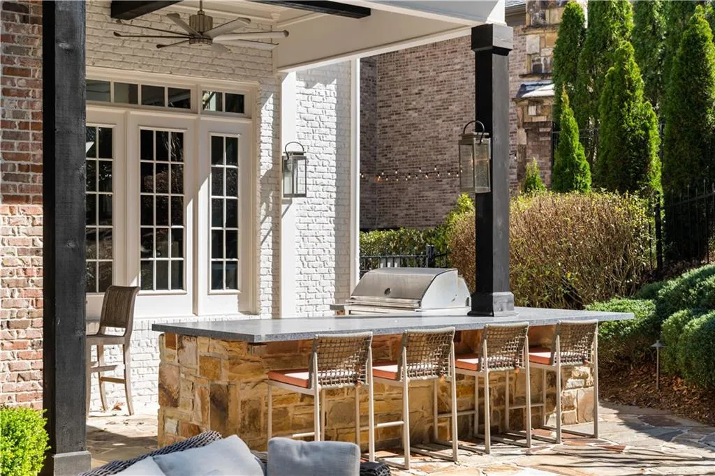 275 Trimble Crest Drive, Atlanta, Georgia 30342, 5 Bedrooms Bedrooms, ,5 BathroomsBathrooms,Residential,Sold,275 Trimble Crest Drive,7190968