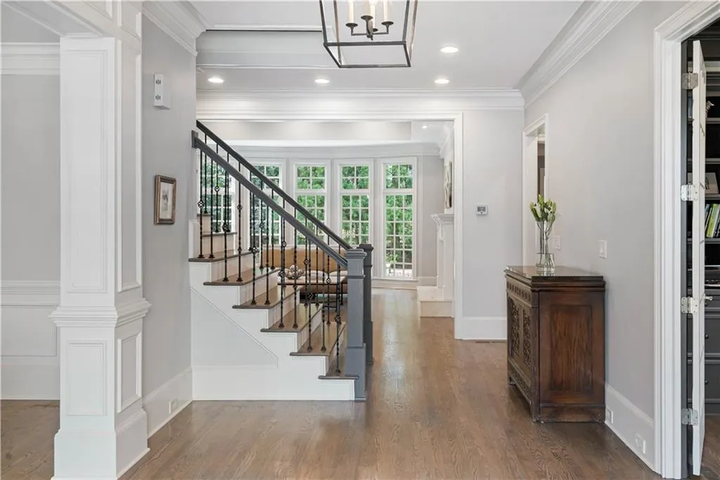 275 Trimble Crest Drive, Atlanta, Georgia 30342, 5 Bedrooms Bedrooms, ,5 BathroomsBathrooms,Residential,Sold,275 Trimble Crest Drive,7190968