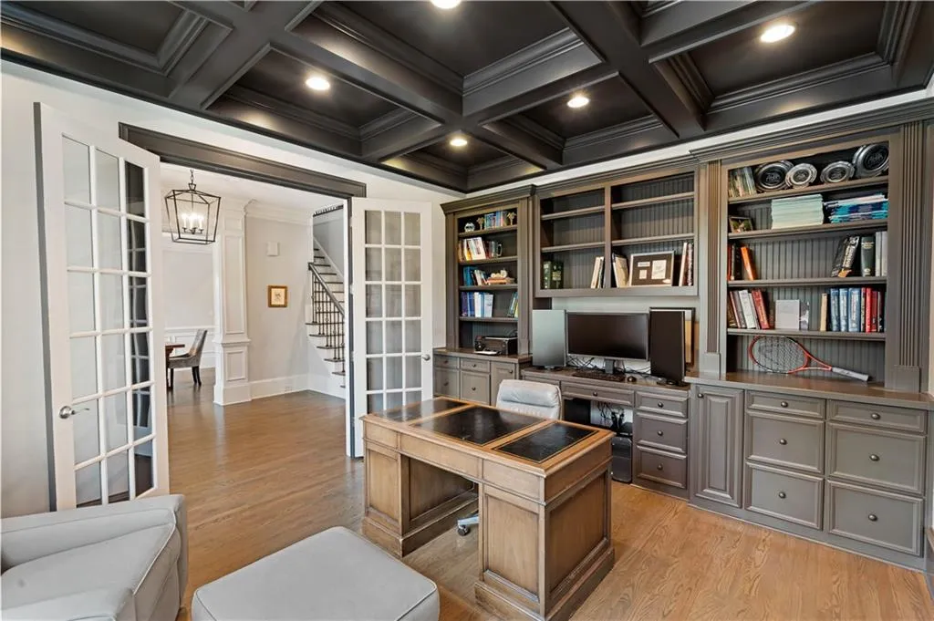 275 Trimble Crest Drive, Atlanta, Georgia 30342, 5 Bedrooms Bedrooms, ,5 BathroomsBathrooms,Residential,Sold,275 Trimble Crest Drive,7190968