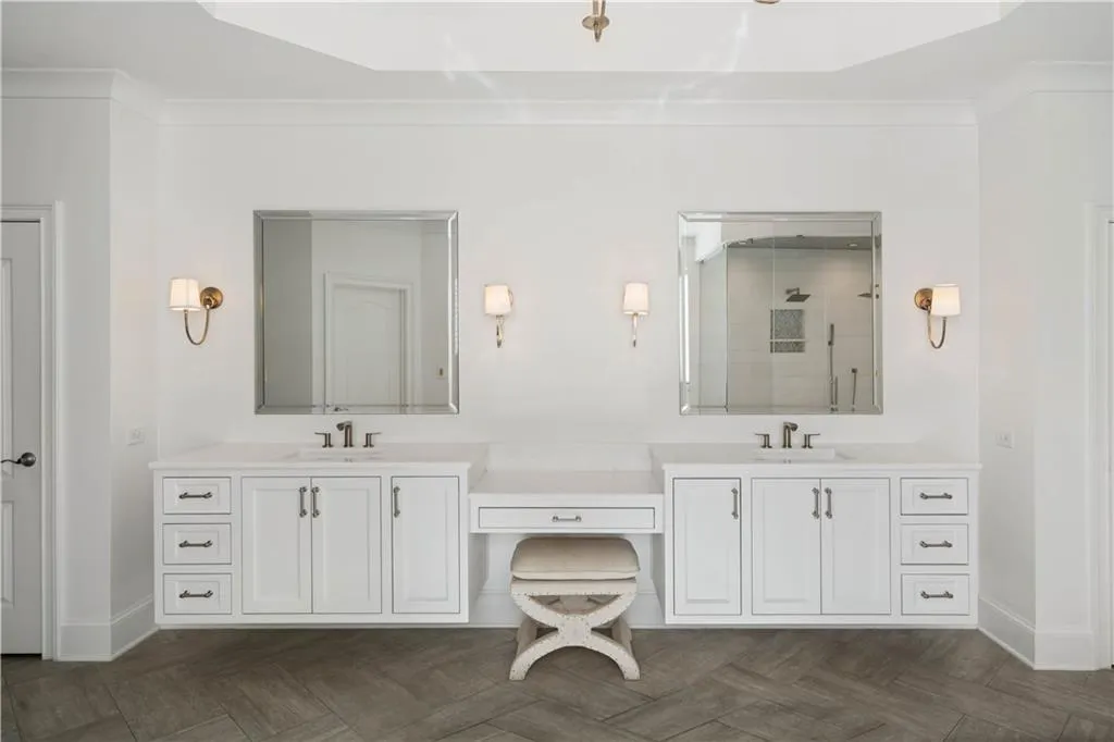 275 Trimble Crest Drive, Atlanta, Georgia 30342, 5 Bedrooms Bedrooms, ,5 BathroomsBathrooms,Residential,Sold,275 Trimble Crest Drive,7190968