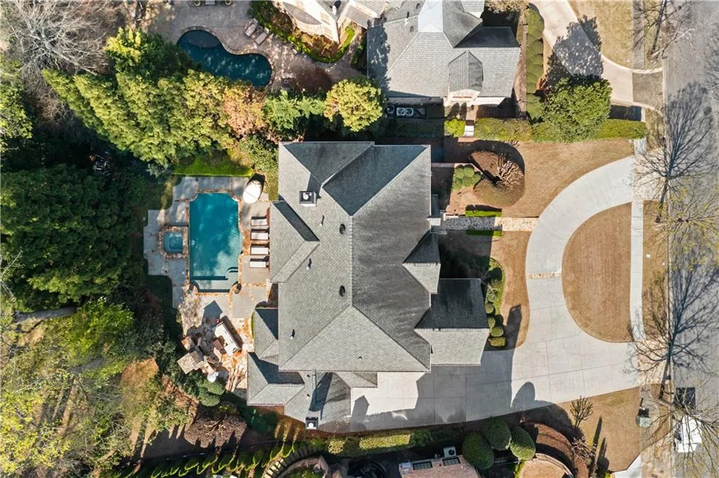 275 Trimble Crest Drive, Atlanta, Georgia 30342, 5 Bedrooms Bedrooms, ,5 BathroomsBathrooms,Residential,Sold,275 Trimble Crest Drive,7190968