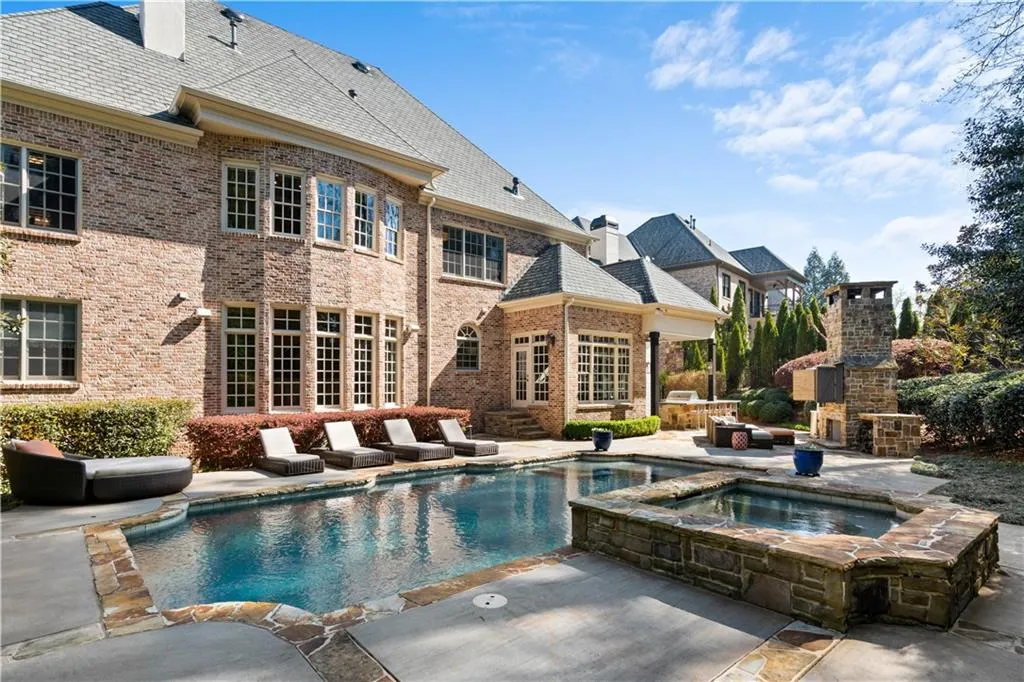 275 Trimble Crest Drive, Atlanta, Georgia 30342, 5 Bedrooms Bedrooms, ,5 BathroomsBathrooms,Residential,Sold,275 Trimble Crest Drive,7190968