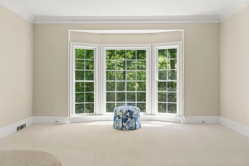 Gorgeous view bay window in Primary bedroom