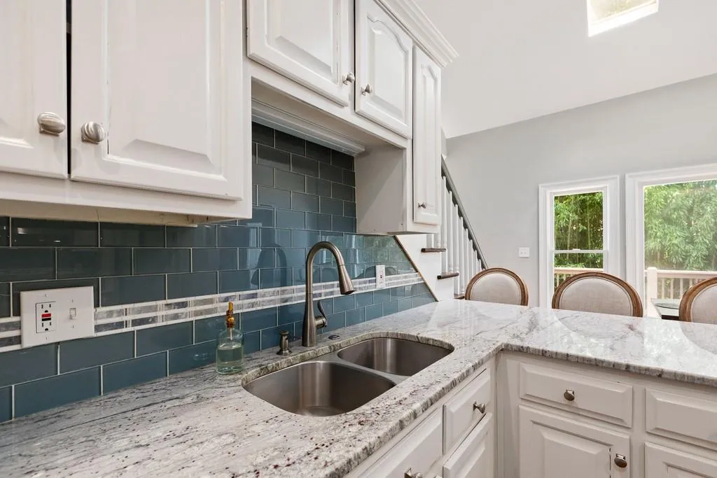 825 Mabry Road, Atlanta, Georgia 30328, 5 Bedrooms Bedrooms, ,3 BathroomsBathrooms,Residential,Sold,825 Mabry Road,6612337