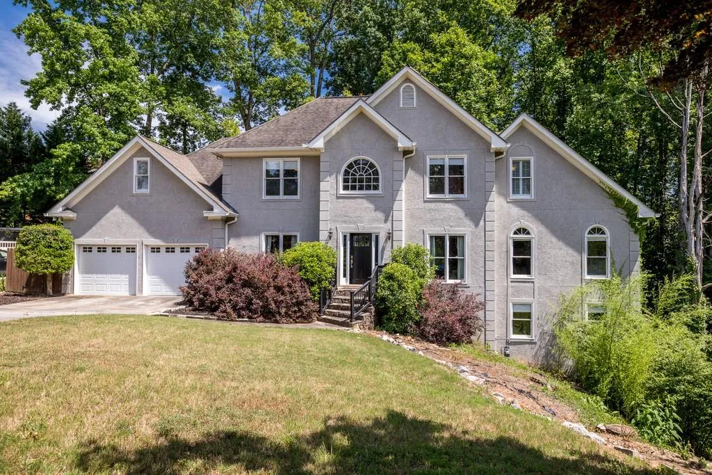 825 Mabry Road, Atlanta, Georgia 30328, 5 Bedrooms Bedrooms, ,3 BathroomsBathrooms,Residential,Sold,825 Mabry Road,6612337