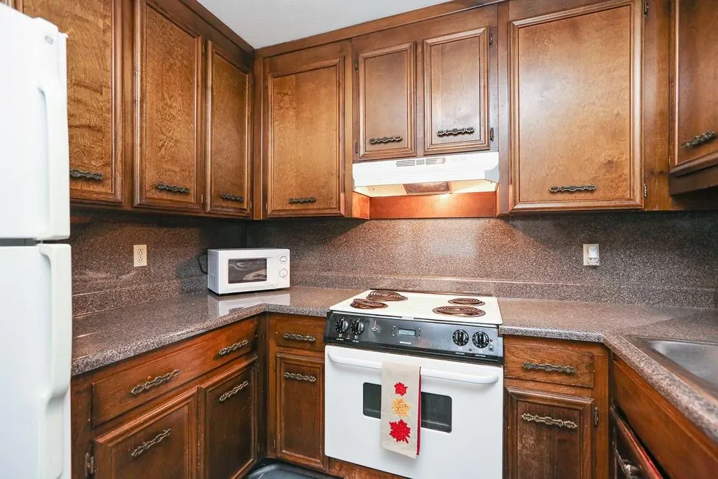 335 Winding River Drive Unit G, Sandy Springs, Georgia 30350, 2 Bedrooms Bedrooms, ,2 BathroomsBathrooms,Residential,Sold,335 Winding River Drive Unit G,6071174