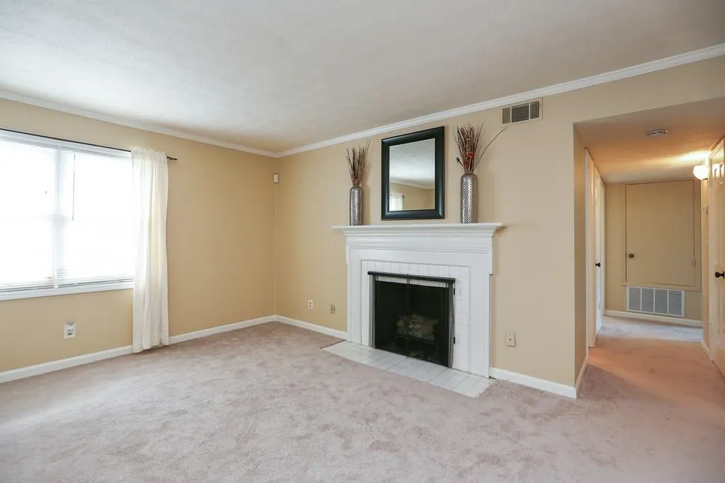 335 Winding River Drive Unit G, Sandy Springs, Georgia 30350, 2 Bedrooms Bedrooms, ,2 BathroomsBathrooms,Residential,Sold,335 Winding River Drive Unit G,6071174