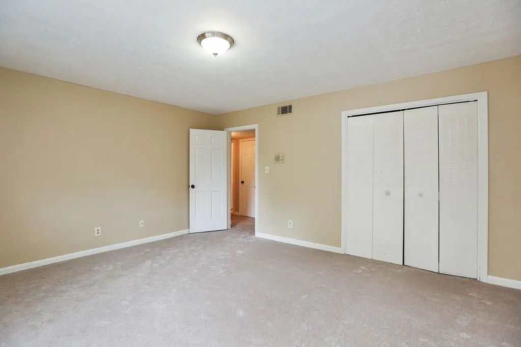 335 Winding River Drive Unit G, Sandy Springs, Georgia 30350, 2 Bedrooms Bedrooms, ,2 BathroomsBathrooms,Residential,Sold,335 Winding River Drive Unit G,6071174