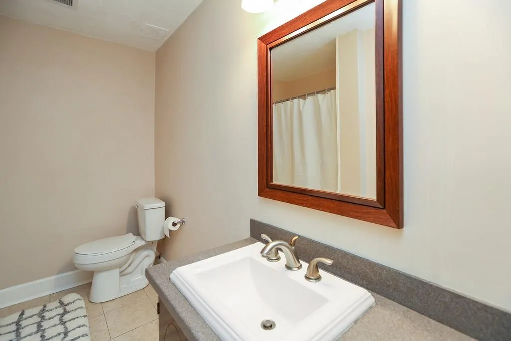 335 Winding River Drive Unit G, Sandy Springs, Georgia 30350, 2 Bedrooms Bedrooms, ,2 BathroomsBathrooms,Residential,Sold,335 Winding River Drive Unit G,6071174