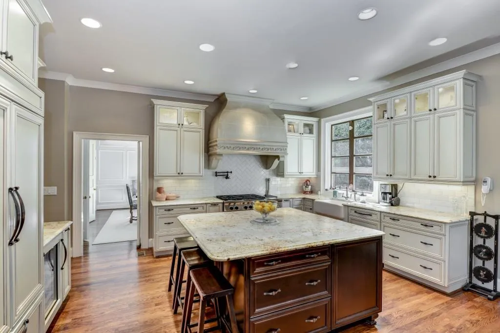 3872 Randall Ridge Road, Atlanta, Georgia 30327, 5 Bedrooms Bedrooms, ,3 BathroomsBathrooms,Residential,Sold,3872 Randall Ridge Road,5790650