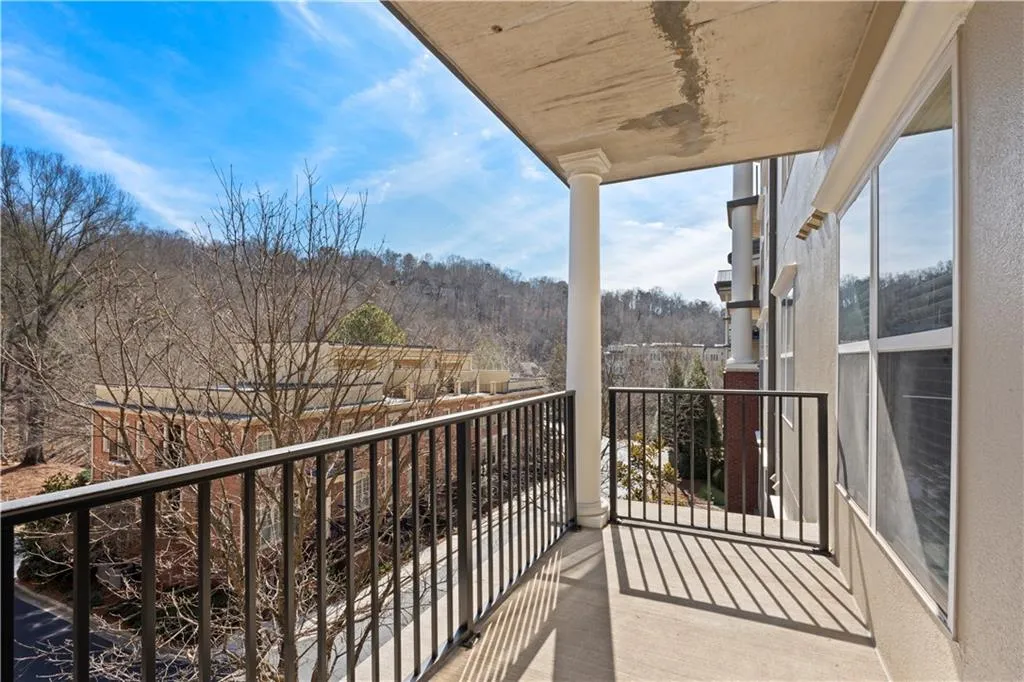 200 River Vista Drive Unit 516, Sandy Springs, Georgia 30339, 1 Bedroom Bedrooms, ,1 BathroomBathrooms,Residential,For Sale,200 River Vista Drive Unit 516,7721773