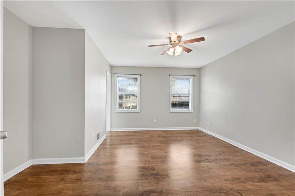 7750 Roswell Road Unit 9E, Sandy Springs, Georgia 30350, 3 Bedrooms Bedrooms, ,2 BathroomsBathrooms,Residential,Sold,7750 Roswell Road Unit 9E,7295823