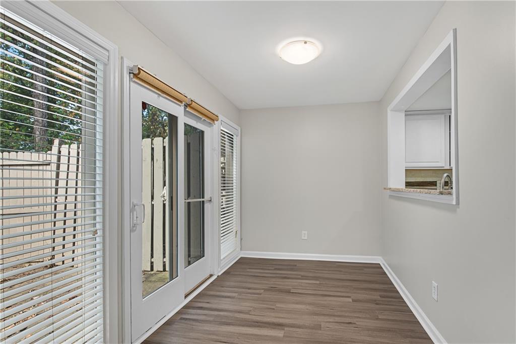 7750 Roswell Road Unit 9E, Sandy Springs, Georgia 30350, 3 Bedrooms Bedrooms, ,2 BathroomsBathrooms,Residential,Sold,7750 Roswell Road Unit 9E,7295823