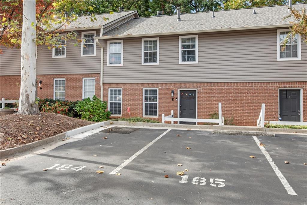 7750 Roswell Road Unit 9E, Sandy Springs, Georgia 30350, 3 Bedrooms Bedrooms, ,2 BathroomsBathrooms,Residential,Sold,7750 Roswell Road Unit 9E,7295823