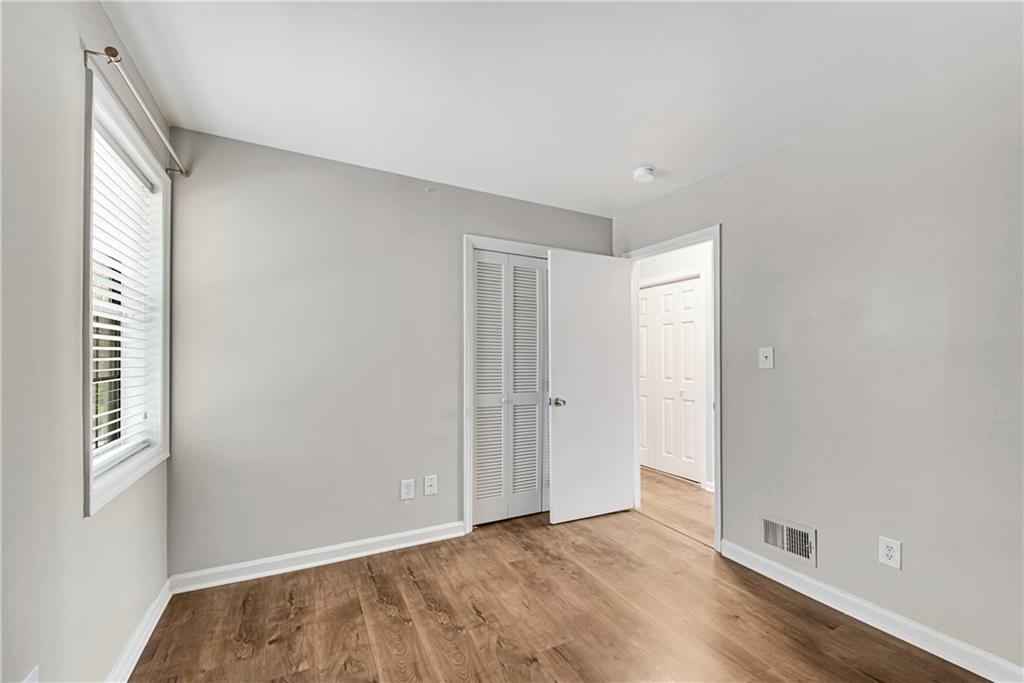 7750 Roswell Road Unit 9E, Sandy Springs, Georgia 30350, 3 Bedrooms Bedrooms, ,2 BathroomsBathrooms,Residential,Sold,7750 Roswell Road Unit 9E,7295823