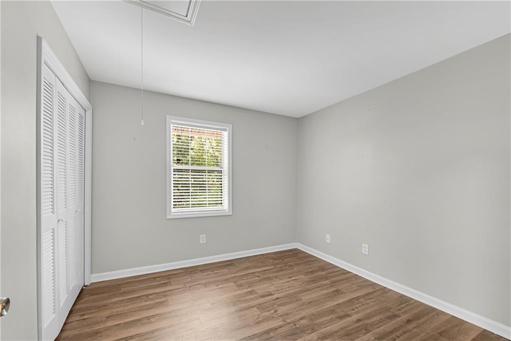 7750 Roswell Road Unit 9E, Sandy Springs, Georgia 30350, 3 Bedrooms Bedrooms, ,2 BathroomsBathrooms,Residential,Sold,7750 Roswell Road Unit 9E,7295823