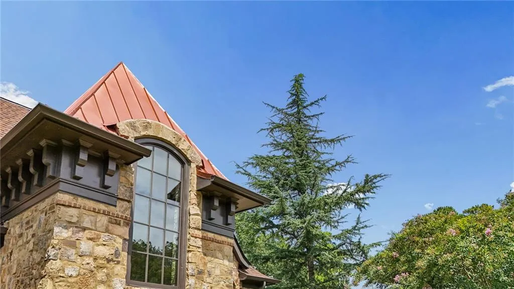 4320 Lakehaven Drive Ne, Atlanta, Georgia 30319, 6 Bedrooms Bedrooms, 0 ,7 BathroomsBathrooms,Residential,For Sale,4320 Lakehaven Drive Ne,7818055