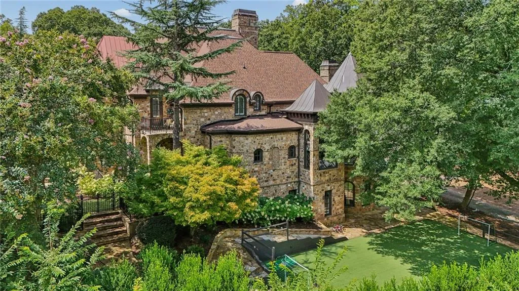 4320 Lakehaven Drive Ne, Atlanta, Georgia 30319, 6 Bedrooms Bedrooms, 0 ,7 BathroomsBathrooms,Residential,For Sale,4320 Lakehaven Drive Ne,7818055