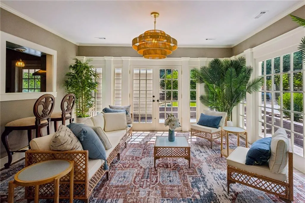 Guest house sunroom