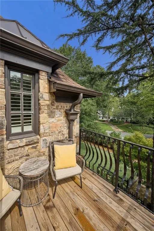 4320 Lakehaven Drive Ne, Atlanta, Georgia 30319, 6 Bedrooms Bedrooms, 0 ,7 BathroomsBathrooms,Residential,For Sale,4320 Lakehaven Drive Ne,7818055