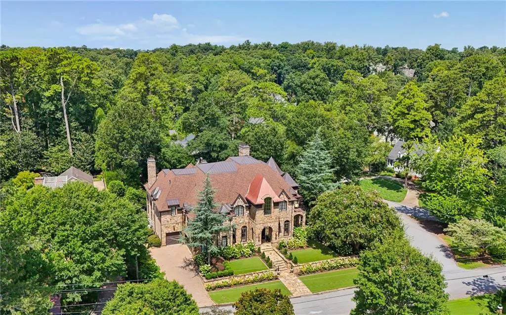 4320 Lakehaven Drive Ne, Atlanta, Georgia 30319, 6 Bedrooms Bedrooms, 0 ,7 BathroomsBathrooms,Residential,For Sale,4320 Lakehaven Drive Ne,7818055