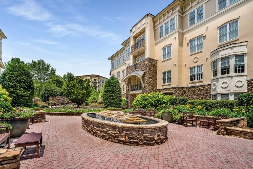 200 Riversedge Drive Unit 235, Atlanta, Georgia 30339, 3 Bedrooms Bedrooms, ,3 BathroomsBathrooms,Residential,Sold,200 Riversedge Drive Unit 235,7235769