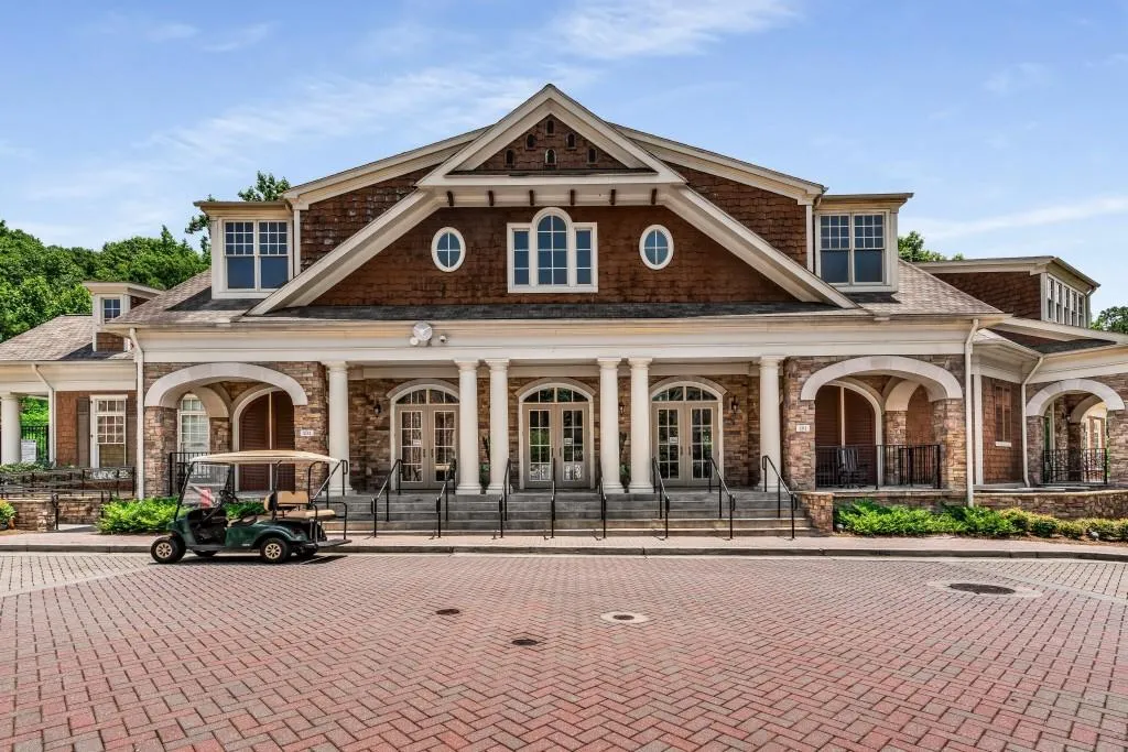 200 Riversedge Drive Unit 235, Atlanta, Georgia 30339, 3 Bedrooms Bedrooms, ,3 BathroomsBathrooms,Residential,Sold,200 Riversedge Drive Unit 235,7235769