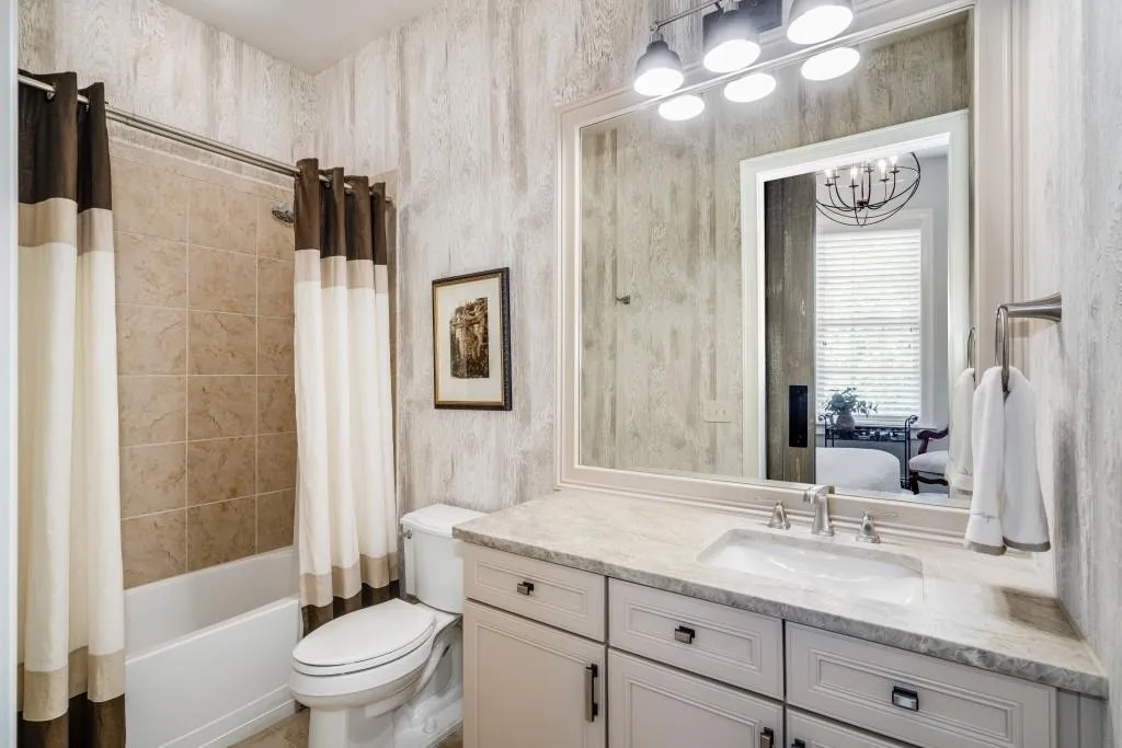 200 Riversedge Drive Unit 235, Atlanta, Georgia 30339, 3 Bedrooms Bedrooms, ,3 BathroomsBathrooms,Residential,Sold,200 Riversedge Drive Unit 235,7235769