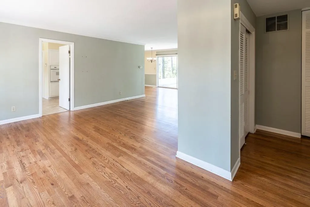 5614 Colton Drive, Atlanta, Georgia 30342, 3 Bedrooms Bedrooms, ,2 BathroomsBathrooms,Residential,Sold,5614 Colton Drive,6529791