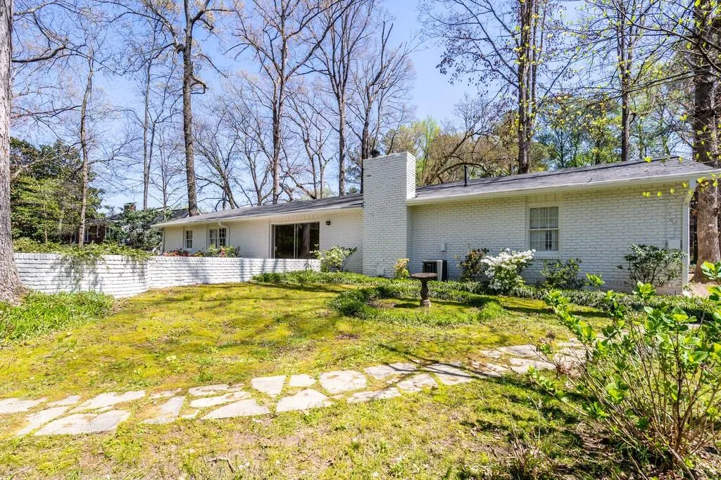 5614 Colton Drive, Atlanta, Georgia 30342, 3 Bedrooms Bedrooms, ,2 BathroomsBathrooms,Residential,Sold,5614 Colton Drive,6529791