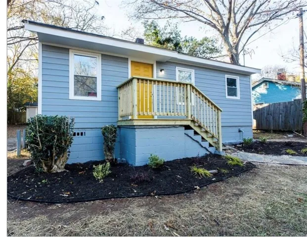 View of front of home.
