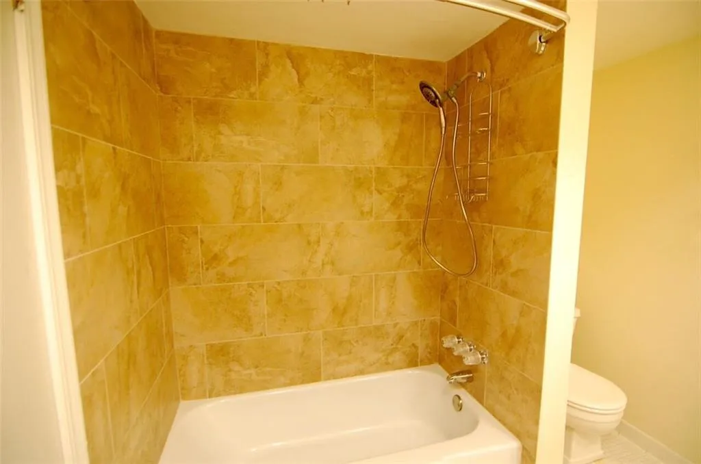 6851 Roswell Road Ne Unit F25, Atlanta, Georgia 30328, 2 Bedrooms Bedrooms, ,2 BathroomsBathrooms,Residential,Sold,6851 Roswell Road Ne Unit F25,5647936