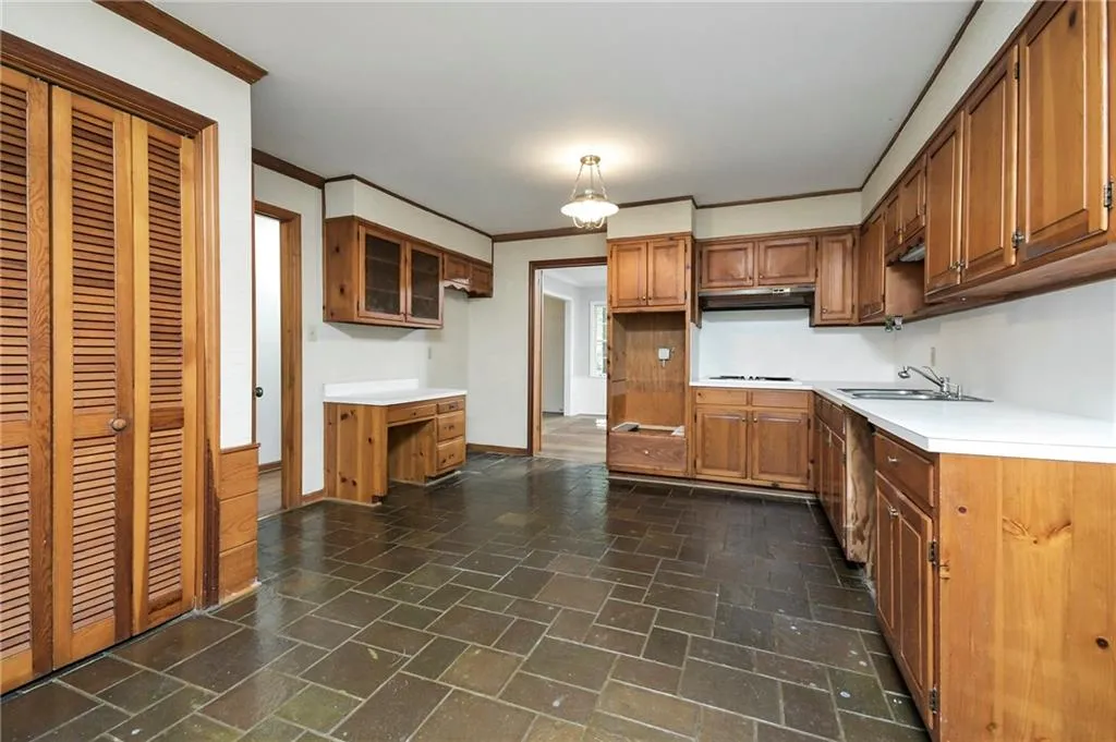 1714 Northridge Road, Sandy Springs, Georgia 30350, 4 Bedrooms Bedrooms, ,3 BathroomsBathrooms,Residential,Sold,1714 Northridge Road,6933751