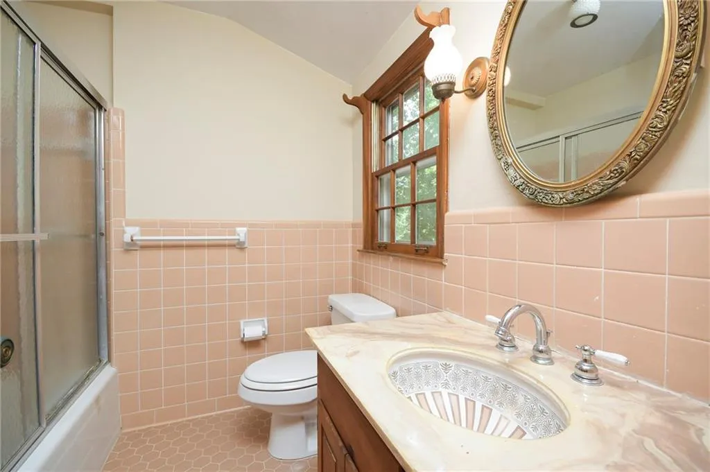 1714 Northridge Road, Sandy Springs, Georgia 30350, 4 Bedrooms Bedrooms, ,3 BathroomsBathrooms,Residential,Sold,1714 Northridge Road,6933751