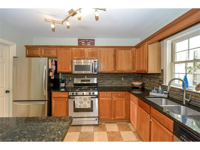 37 Mount Vernon Circle Unit 37, Dunwoody, Georgia 30338, 2 Bedrooms Bedrooms, ,2 BathroomsBathrooms,Residential,Sold,37 Mount Vernon Circle Unit 37,5703229