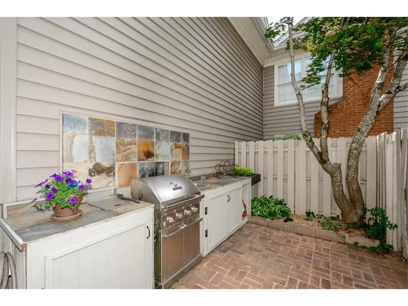 37 Mount Vernon Circle Unit 37, Dunwoody, Georgia 30338, 2 Bedrooms Bedrooms, ,2 BathroomsBathrooms,Residential,Sold,37 Mount Vernon Circle Unit 37,5703229