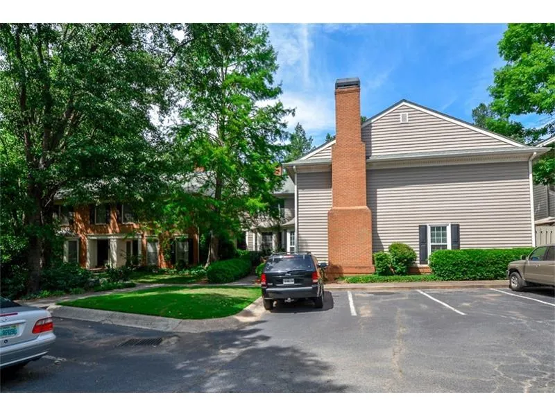 37 Mount Vernon Circle Unit 37, Dunwoody, Georgia 30338, 2 Bedrooms Bedrooms, ,2 BathroomsBathrooms,Residential,Sold,37 Mount Vernon Circle Unit 37,5703229