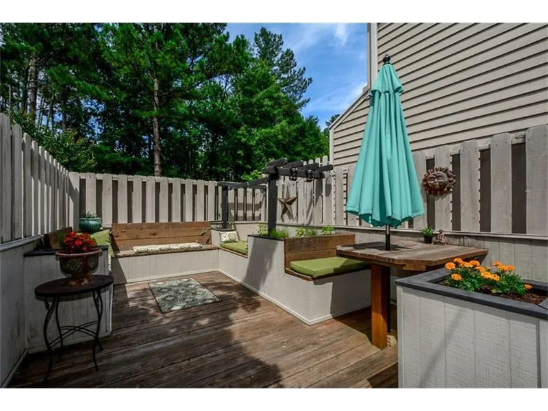 37 Mount Vernon Circle Unit 37, Dunwoody, Georgia 30338, 2 Bedrooms Bedrooms, ,2 BathroomsBathrooms,Residential,Sold,37 Mount Vernon Circle Unit 37,5703229