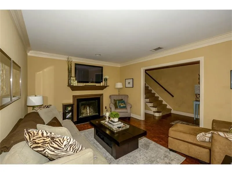 37 Mount Vernon Circle Unit 37, Dunwoody, Georgia 30338, 2 Bedrooms Bedrooms, ,2 BathroomsBathrooms,Residential,Sold,37 Mount Vernon Circle Unit 37,5703229