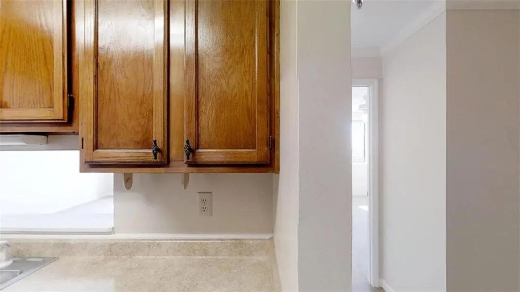 300 Johnson Ferry Road Ne Unit B910, Atlanta, Georgia 30328, 2 Bedrooms Bedrooms, ,2 BathroomsBathrooms,Residential,Sold,300 Johnson Ferry Road Ne Unit B910,6096478