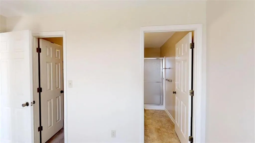 300 Johnson Ferry Road Ne Unit B910, Atlanta, Georgia 30328, 2 Bedrooms Bedrooms, ,2 BathroomsBathrooms,Residential,Sold,300 Johnson Ferry Road Ne Unit B910,6096478