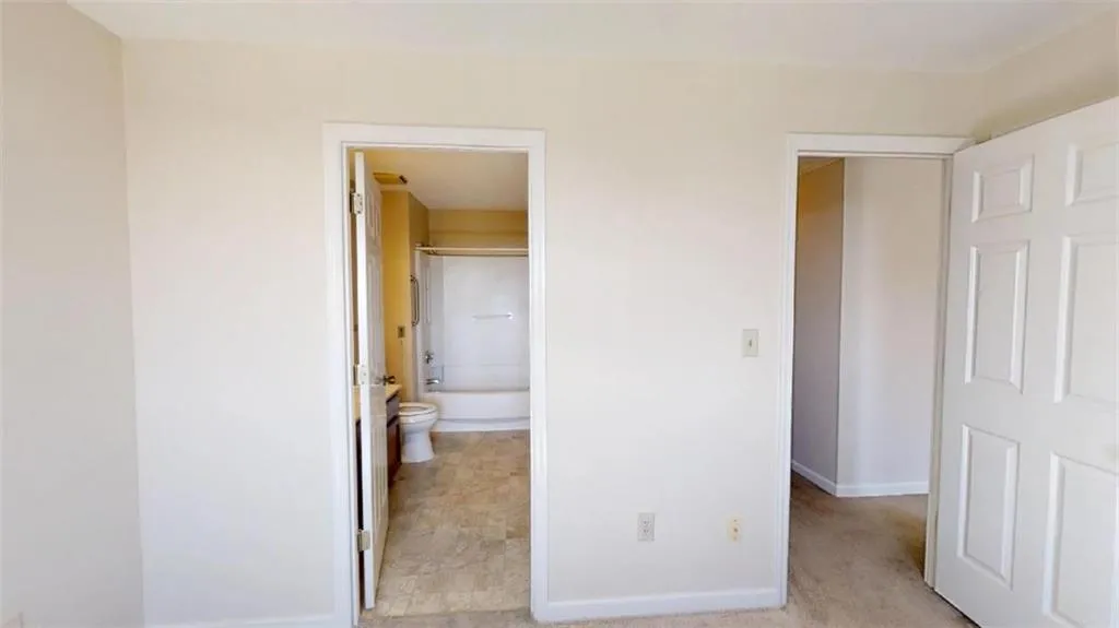 300 Johnson Ferry Road Ne Unit B910, Atlanta, Georgia 30328, 2 Bedrooms Bedrooms, ,2 BathroomsBathrooms,Residential,Sold,300 Johnson Ferry Road Ne Unit B910,6096478