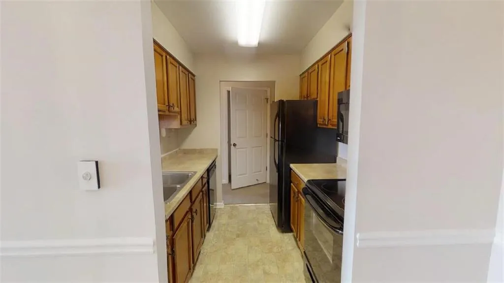 300 Johnson Ferry Road Ne Unit B910, Atlanta, Georgia 30328, 2 Bedrooms Bedrooms, ,2 BathroomsBathrooms,Residential,Sold,300 Johnson Ferry Road Ne Unit B910,6096478