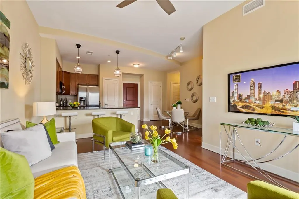 200 River Vista Drive Unit 701, Atlanta, Georgia 30339, 1 Bedroom Bedrooms, ,1 BathroomBathrooms,Residential,Sold,200 River Vista Drive Unit 701,7005419