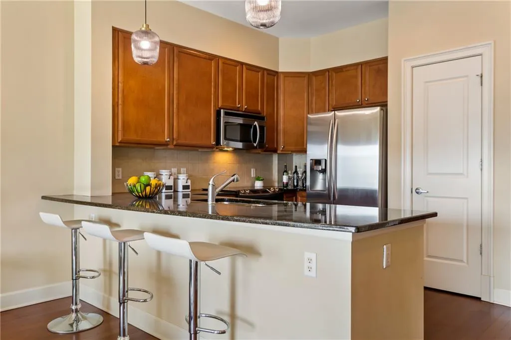 200 River Vista Drive Unit 701, Atlanta, Georgia 30339, 1 Bedroom Bedrooms, ,1 BathroomBathrooms,Residential,Sold,200 River Vista Drive Unit 701,7005419